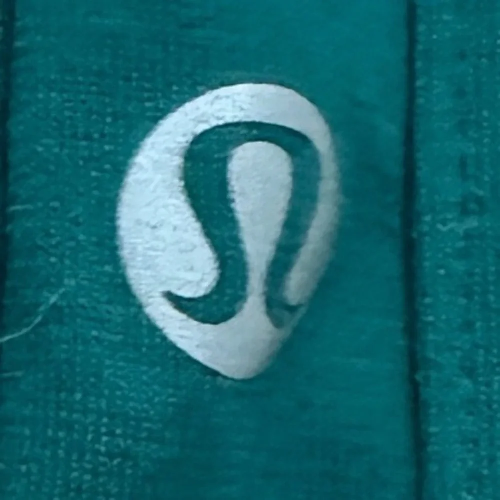 Lululemon Racerback Tank Top Teal Green Curved‎ Hem Athletic Workout  active - Picture 5 of 6